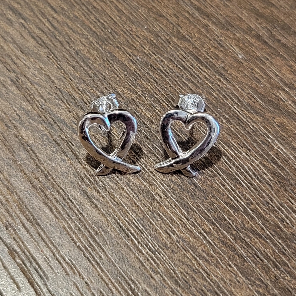 Open Heart Silver Stud Earrings NEW